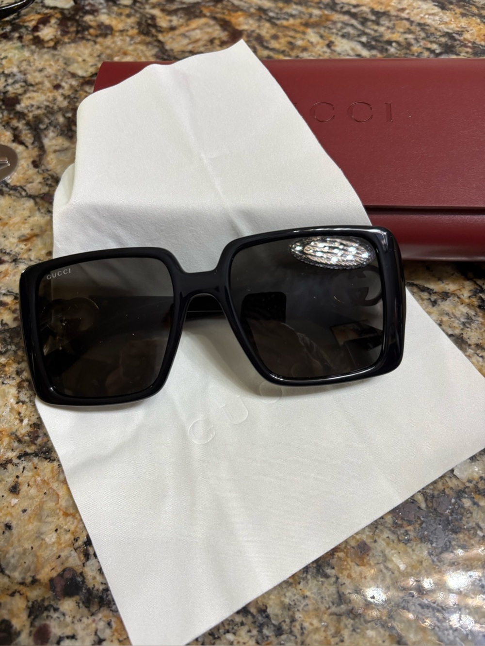 Gucci Black Square Sunglasses with Gold Double G Accent NEW w/case